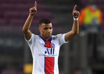 Mbappe heziton të rinovojë me PSG-në