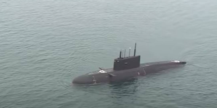 NATO vendoset në kërkim të nëndetëses ruse të zhdukur prej syve të tyre