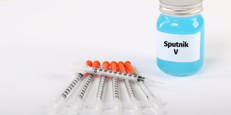 Vaksina ruse Sputnik V do të prodhohet në Gjermani