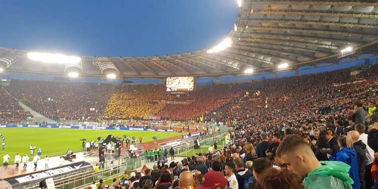 Vendimet e Komitetit Ekzekutiv: Stadiumet plot dhe shtyrje e rregullit të zëvendësimeve