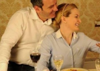 Enkel Demi rrëfen se si e bëri për vete Mesila Dodën: Mu desh shumë punë, kur më erdhi tek zyra ja çfarë mendova