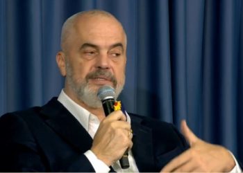 Rama: Jemi i vetmi vend që do të japim shtëpi falas pas tërmetit, në Itali e Greqi, shteti jep vetëm kredi të butë