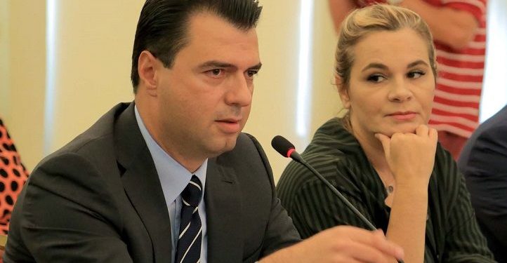 Firmoset marrëveshja PD-LSI, Basha: Udhëtimi ynë i përbashkët për të ndryshuar Shqipërinë fillon sot (VIDEO)