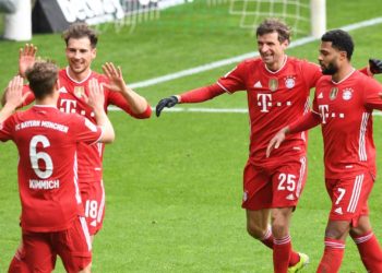 Video, Lewadowski përbindësh, Bayerni nuk e ndal hapin