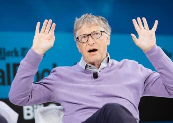 Bill Gates: Në 5 vitet e ardhshme çdo njeri do të ketë një robot asistent të fuqizuar nga AI