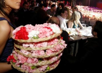 Mbanin hapur klubin e natës gjatë periudhës së karantinës dhe ftonin këngëtare të njohura, arrestohen e gjobiten dy shqiptarët në Greqi