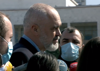 Rama: Brenda majit gjysmë milioni shqiptarë të vaksinuar, e gjithë popullata para pranverës së ardhshme