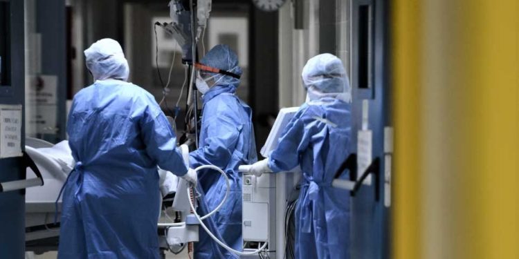 Greqi/ 1176 raste të reja dhe 30 viktima në 24 orët e fundit