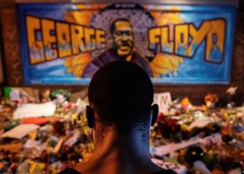 Juri e larmishme racore në gjyqin për vdekjen e afro-amerikanit George Floyd