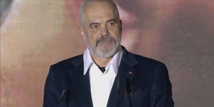 Rama: Nuk jam engjëll dhe as i rënë nga qielli. Na votoni që t’i zbardhim faqen Shqipërisë