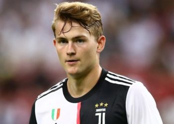 Juventusi vendos për të ardhmen e De Ligt