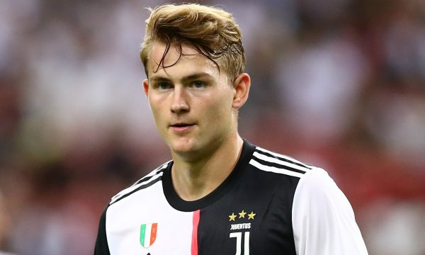 Juventusi vendos për të ardhmen e De Ligt