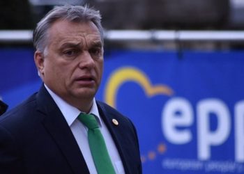 Orban largohet. Partitë Popullore planifikuan përjashtimin e tij nga grupi i tyre parlamentar