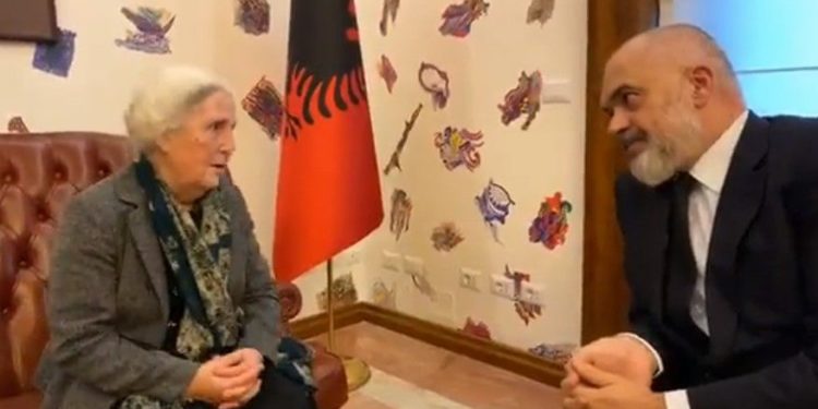 Kryeministri Rama fton inxhinieren Luljeta Bozo për të qënë kandidate për PS në zgjedhjet e 25 prillit