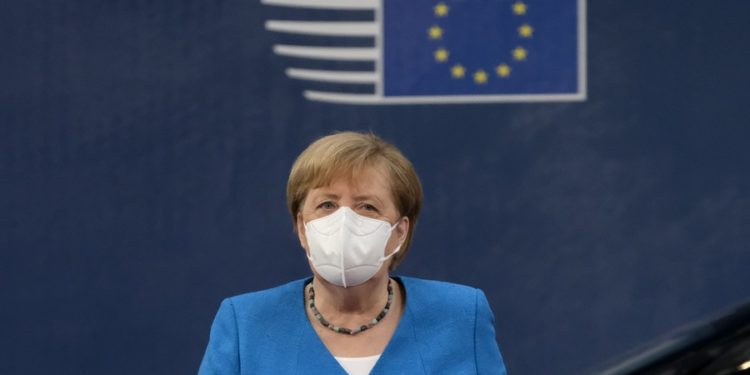 Merkel pranon gabimin, tërheq vendimin për kufizimin gjatë ditëve të Pashkëve