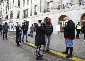 Gjermanian synon zgjatjen e masave kufizuese anti-COVID deri më 18 prill