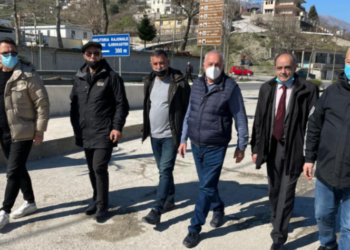 Tritan Shehu kyç gojën për tenderin 500 mijë dollarë, vijon fushatën në Gjirokastër: Shqiptarëve iu vodhën 400 euro për frymë vitin e kaluar