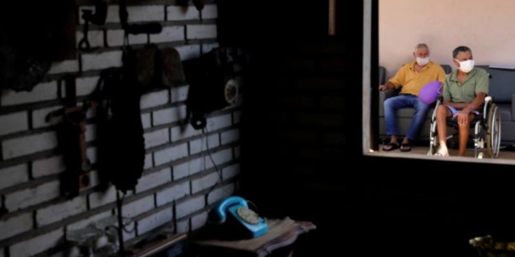 VOA: Brazili, vendi më i goditur prej COVID-19, shkencëtarët paralajmërojnë një variant edhe më ngjitës të virusit