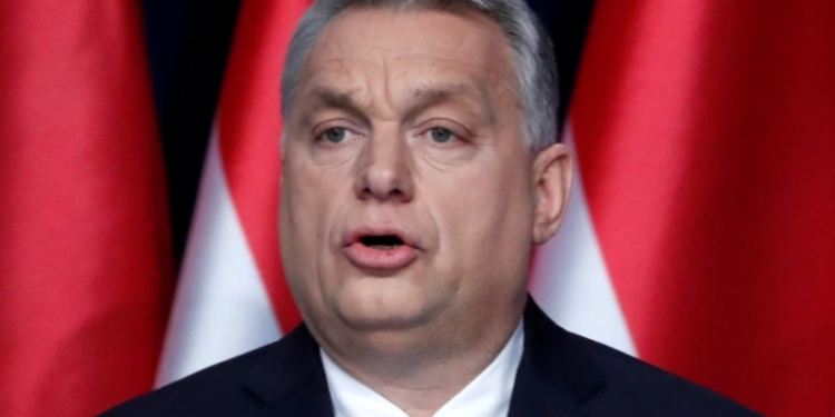 Partia e Orban largohet nga grupi i Partive Popullore Evropiane