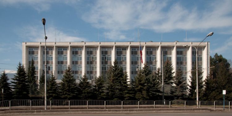 Dërgonin në Rusi informacione sekrete ushtarake, Bullgaria dëbon dy diplomatë rusë