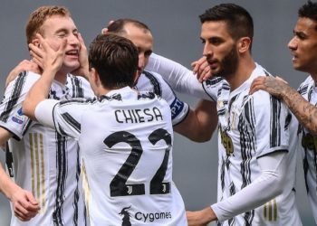 Juventus rikthehet te fitoret, mposht Genoa-n! Tre pikë edhe për Napolin, Lazio ia del në frymën e fundit