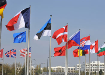 Tensioni rreth Ukrainës/ NATO mbështet sanksionet e SHBA-së kundër Rusisë