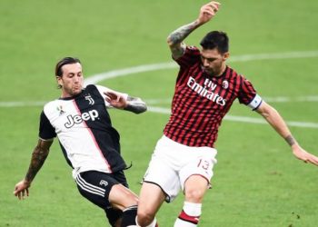 Milani dhe Juventusi përgatisin shkëmbimin Romagnol-Bernardeschi