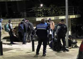 Kapen 20 klandestinë në Libohovë, trafikanti që i transportonte i shpëton policisë (FOTO)