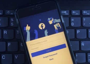 Nëse dyshoni se ju kanë hakuar të dhënat personale në Facebook, hidhini një sy këtij lajmi