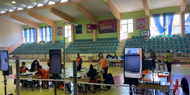 Mbyllet numërimi në Përmet, PS fiton bindshëm, “shpartallohet” LSI