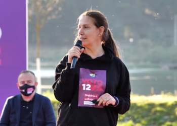 Mirela Kumbaro tregon arsyet përse duhet votuar Partia Socialiste (VIDEO)