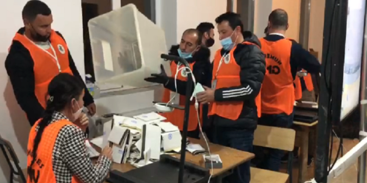 Del rezultati i kutisë së parë/ Ja sa vota kanë marrë PS, PD dhe LSI