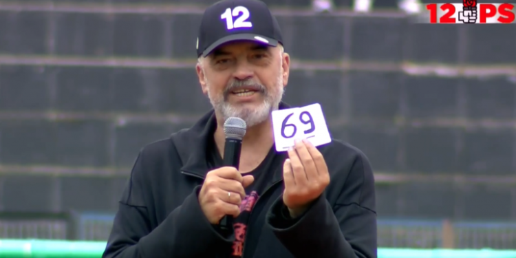 Rama hap letrat në Gjirokastër për PD-në e LSI-në: More 69 të mori djalli dhe të çoi në djall. Kush e voton, derrin maç ka