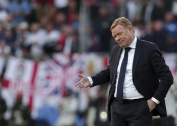 Koeman është nervoz, ‘shfryn’ sërish ndaj gazetarëve