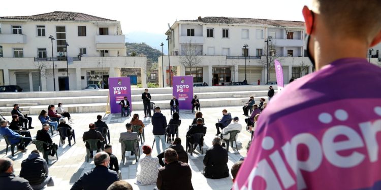 Çuçi takime në Memaliaj: PS i fiton zgjedhjet, këtë e di edhe opozita (FOTO)