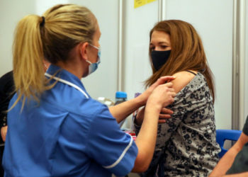 Britani e Madhe/ 5 mijë paund bonus nëse pranon të riinfektohesh me COVID-19