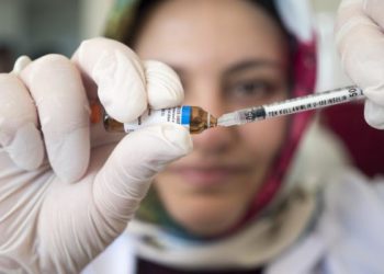 Turqia vaksinon punonjësit e sektorit turistik para nisjes së sezonit