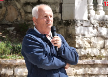 Socialisti ‘telendis’ Vangjel Tavon: Një mosmirënjohës ultra. Bëjeni listën vetë kush është pro tij, vesi dhe vetëm vesi… Asnjë votë për LSI-në (VIDEO)