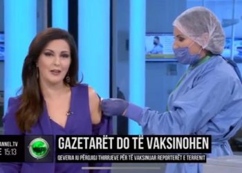 Gazetarja e “Top Channel”-it bën vaksinën në transmetim “live” nga studioja