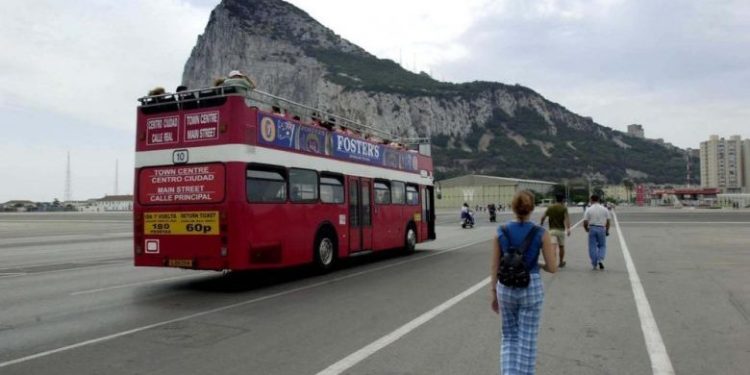 Rifillon jeta normalisht pas vaksinimit masiv, zbulohet shteti i parë në Evropë pa Covid-19