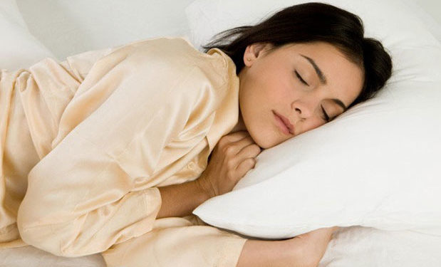 5 gjërat që i ndodhin trupit tuaj nëse nuk flini mjaftueshëm gjumë