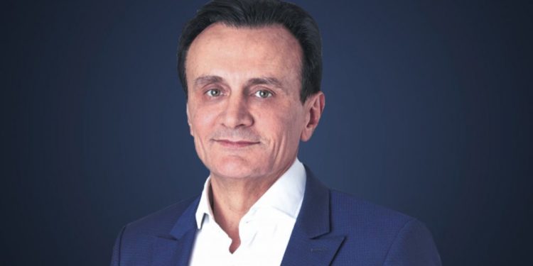 Shefi i AstraZeneca-s mohon shkeljen e kontratës me BE-në
