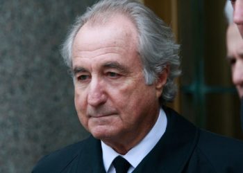 Vdes në burg mashtruesi i skemës piramidale që mblodhi miliarda dollarë