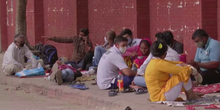 Tsunami infektimesh në Indi, situatë tragjike në spitale, mungon oksigjeni