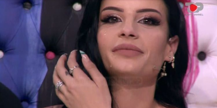 Jasmina rrëfen në lot momentin më të vështirë në Për’puthen, ja si reagon Andi