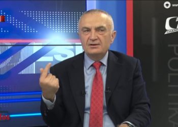 Ilir Meta: Rama është i sëmurë psikik, i marrë. E paralajmëroj se do t’ja pres duart