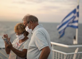 Greqia heq karantinën për disa shtete. Po Shqipëria?