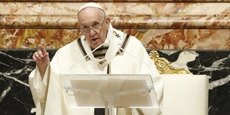 Papa jep mesazhin për Pashkën: Në këto kohë të errëta pandemie nuk duhet të humbim shpresën