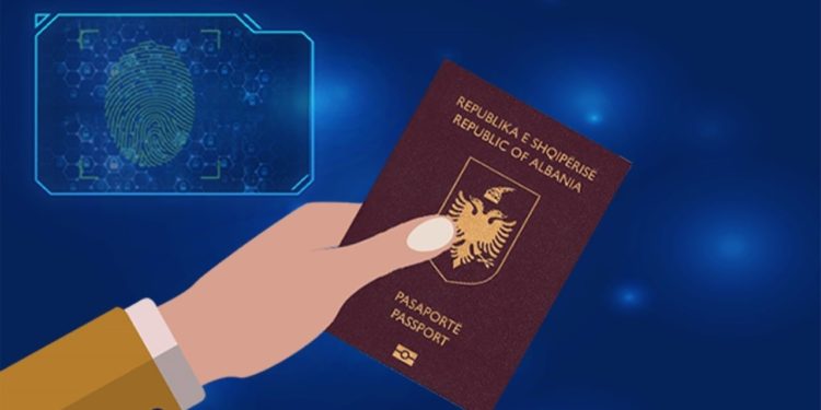 Nëse keni aplikuar për pasaportë biometrike keni afat deri në shtator për ta tërhequr