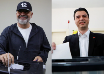 U blenë votat, ulërasin analistët nga njëri televizion në tjetrin dhe akuzojnë popullin si një thes me kakërdhi